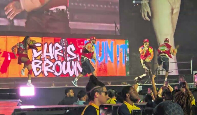 Chris Brown Run It- Breezy Bowl Intro Washington DC